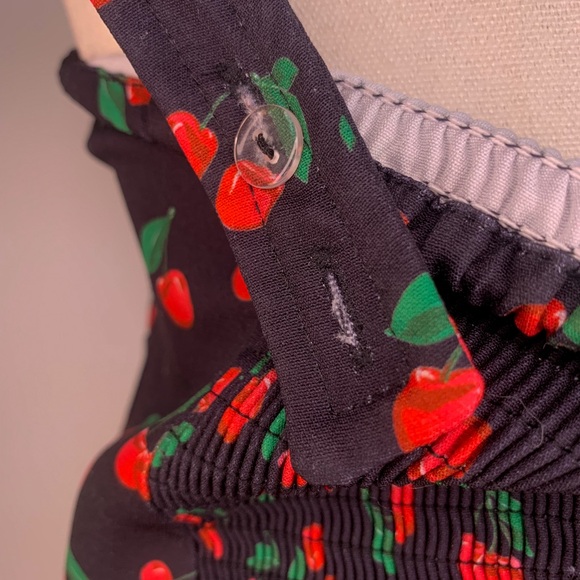 Cherry Pattern Vintage Style Top - Picture 7 of 8